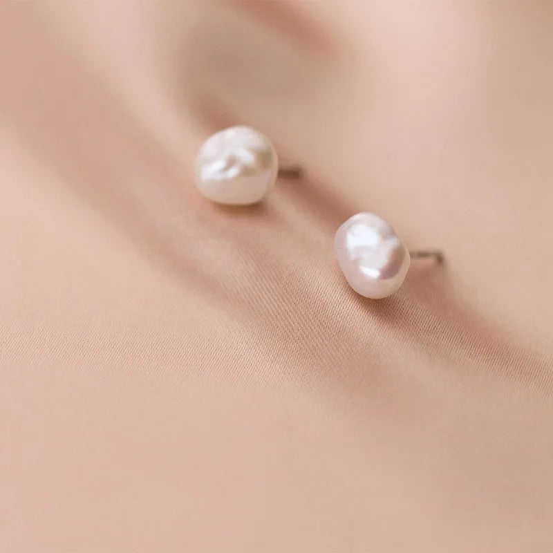 Precious freshwater pearl earrings with 925 sterling silver clasp